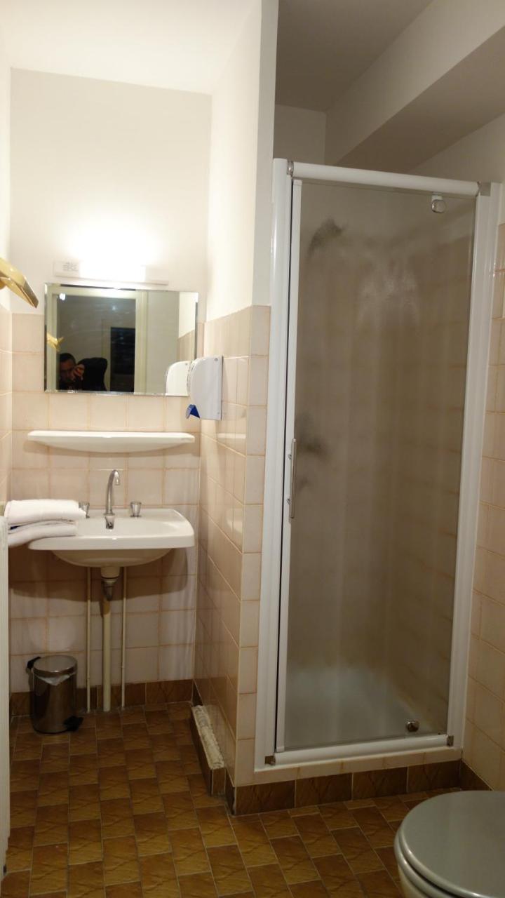 Hotel Les Gentianes La Morte Habitación foto