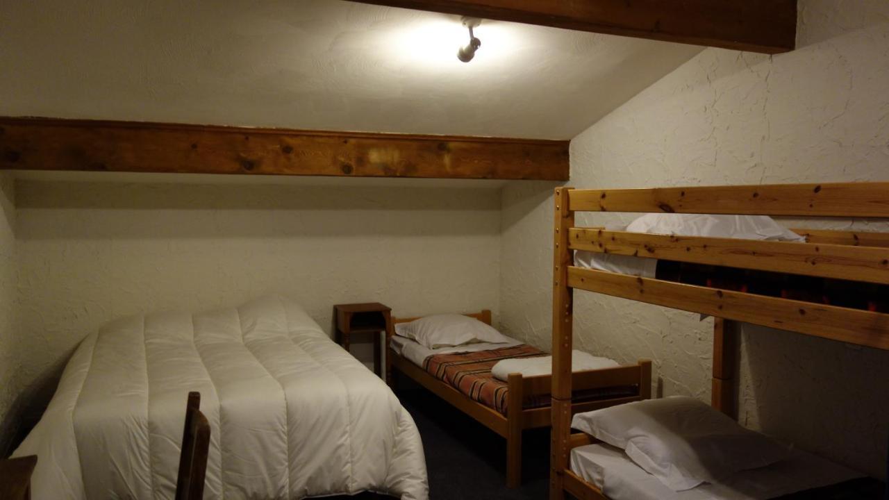 Hotel Les Gentianes La Morte Habitación foto